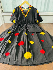 Women's Black Kurta with Palazzo Floral Embroidered. V-Neck Set