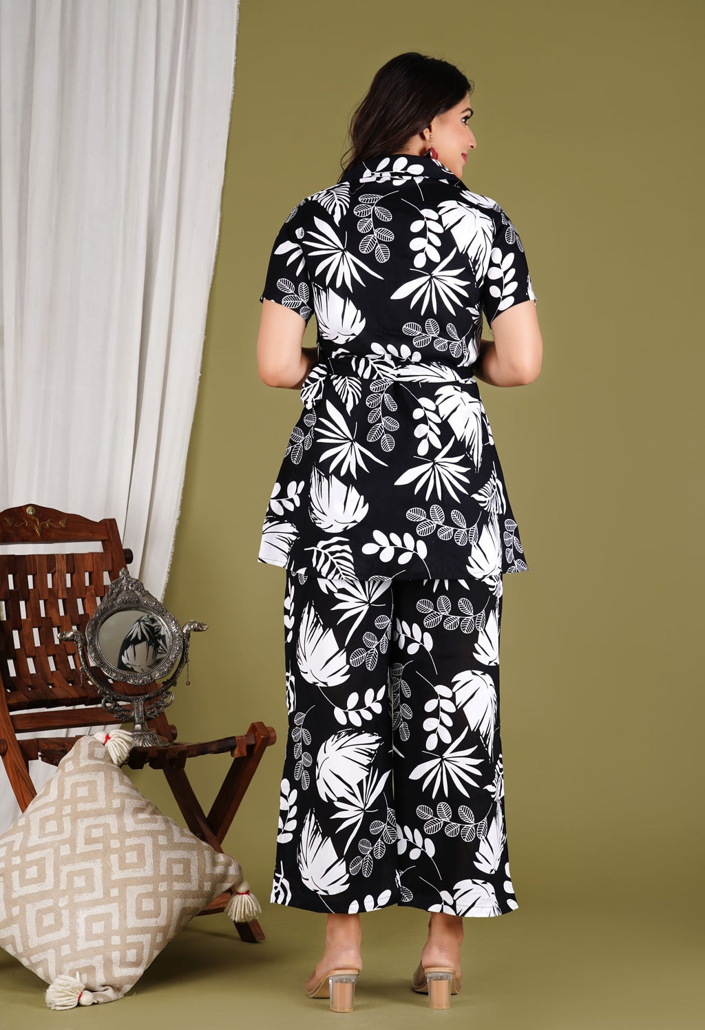 black co-ord set, floral co-ord set, wear line