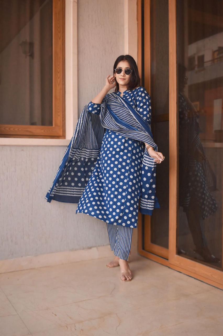 Wearline, Kurta set with dupatta, polka dots