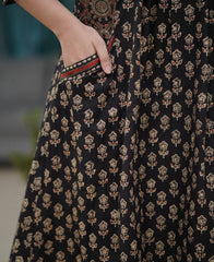 Black Elegance Kurta Pant Set With Dupatta