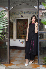 Aline Slit Black Cotton Slub Kurta Set