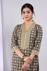 Women Grey and Yellow Cotton Straight Kurta