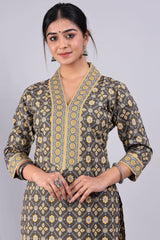 Women Grey and Yellow Cotton Straight Kurta