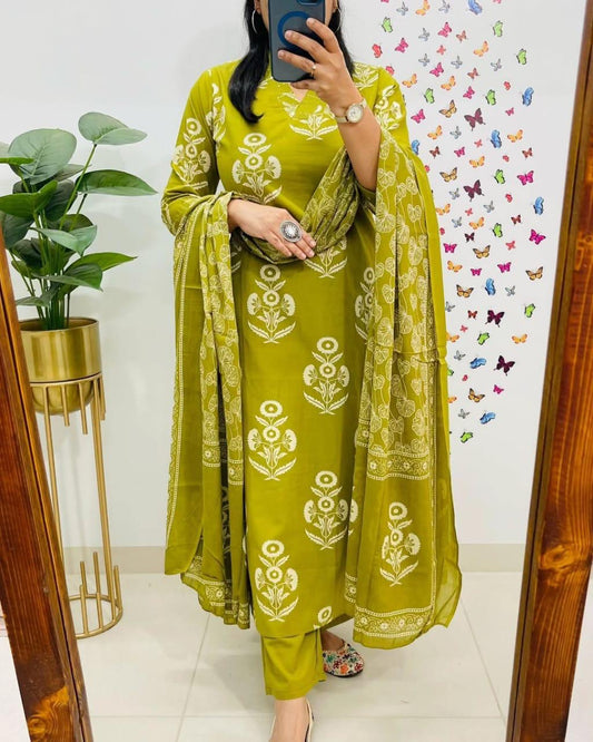 Soft Grace Green Cotton Kurta Pant and Dupatta Set