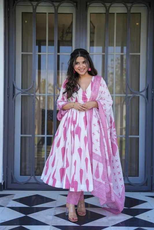 Printed Pure Cotton White And Pink Dupatta Set